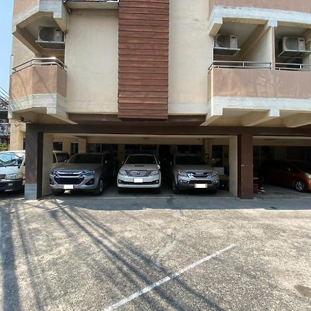 Ladapan Mansion Apartment Nonthaburi Bagian luar foto