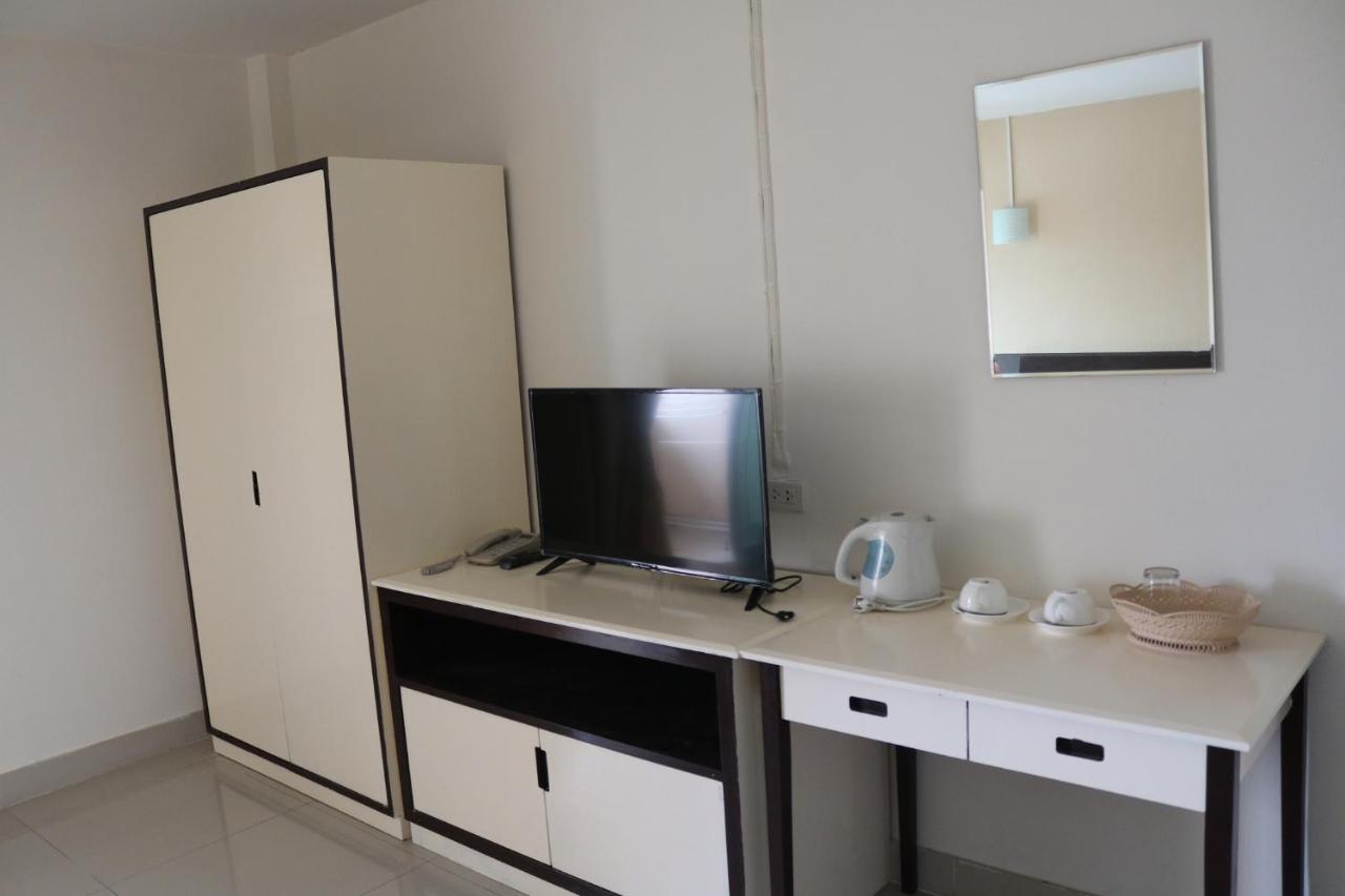 Ladapan Mansion Apartment Nonthaburi Bagian luar foto