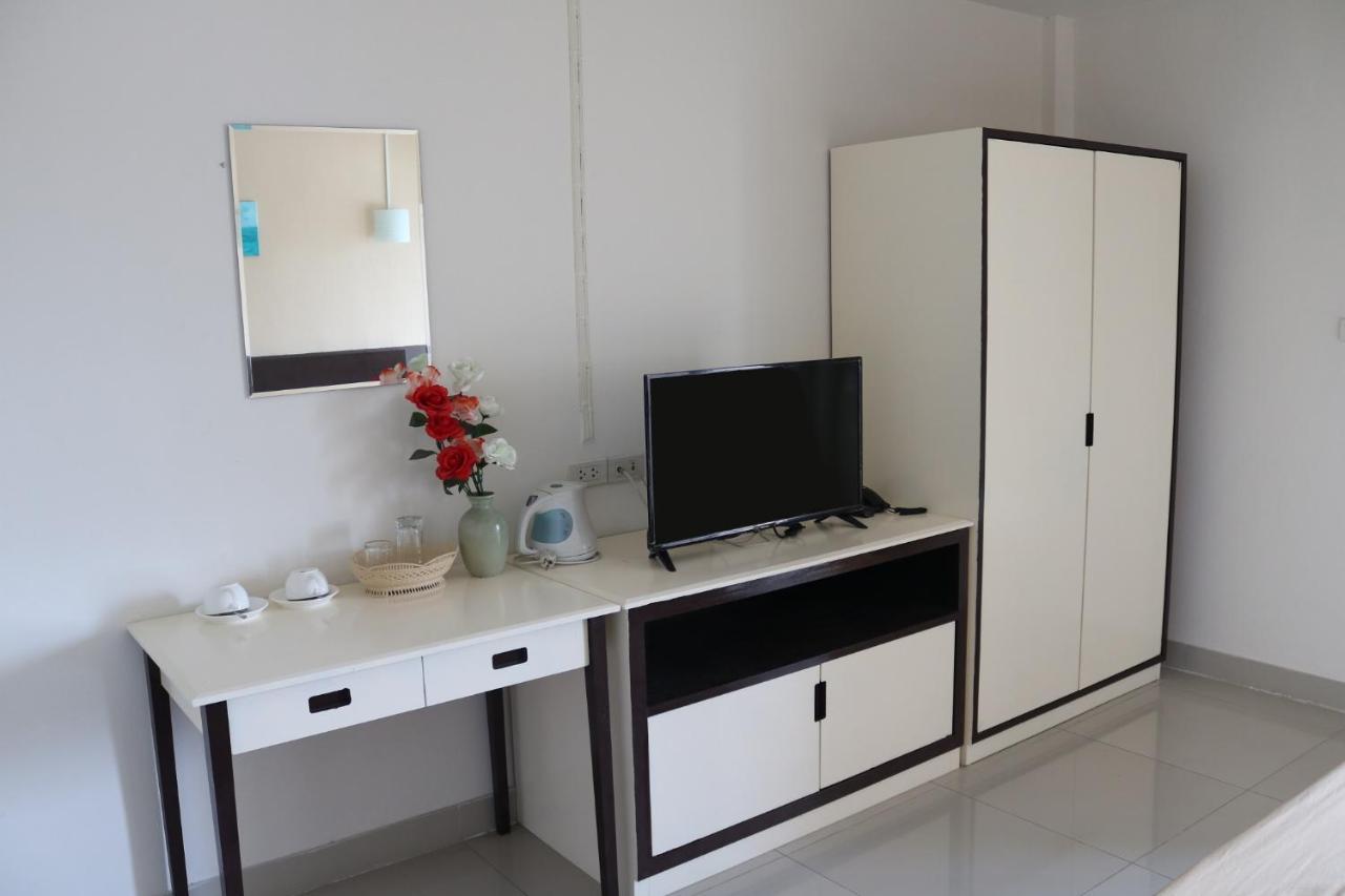 Ladapan Mansion Apartment Nonthaburi Bagian luar foto